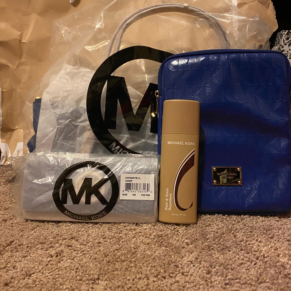 Michael Kors Cadet Blue Tote Set